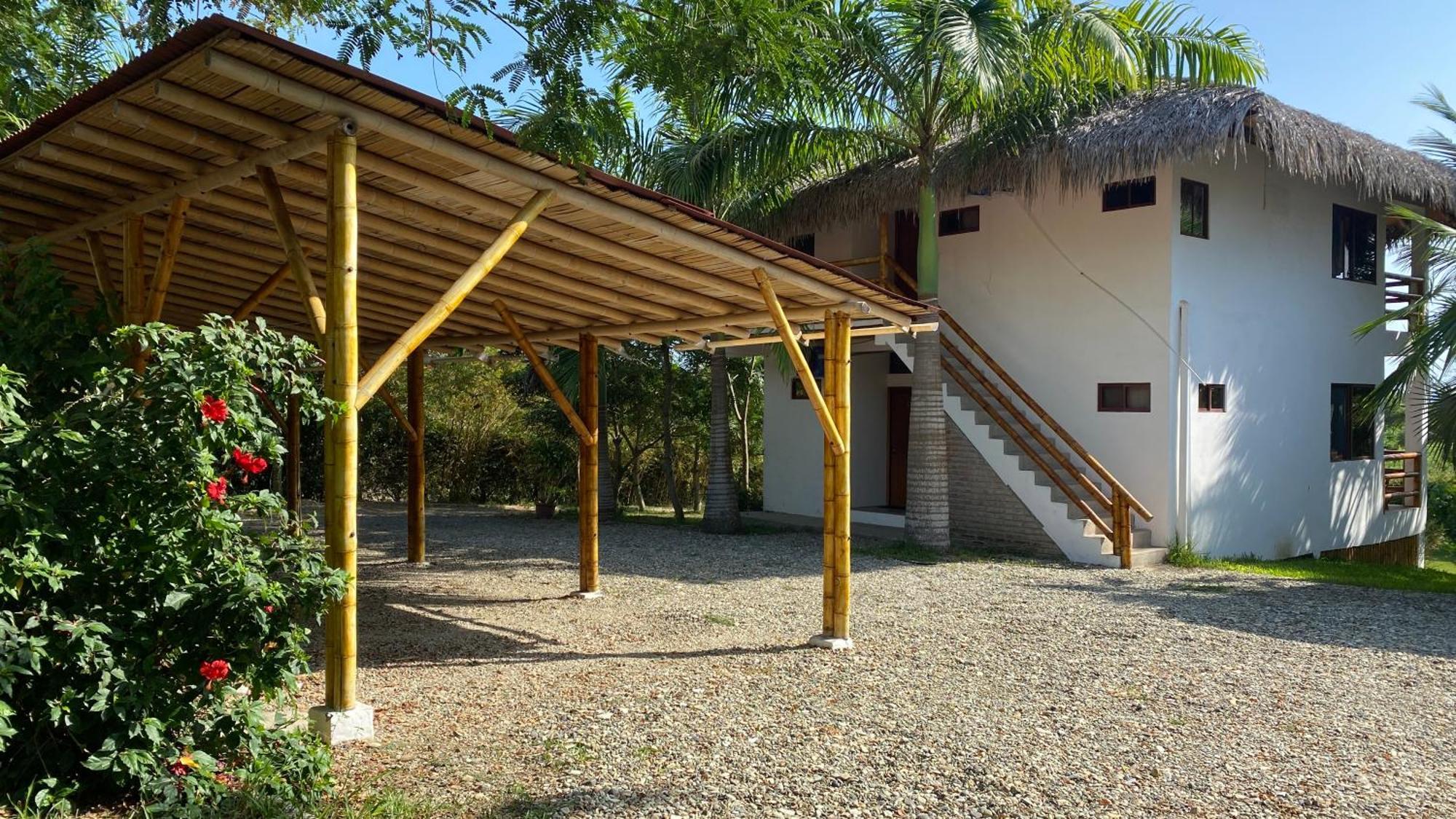 Hosteria Guachapeli Las Tunas Buitenkant foto